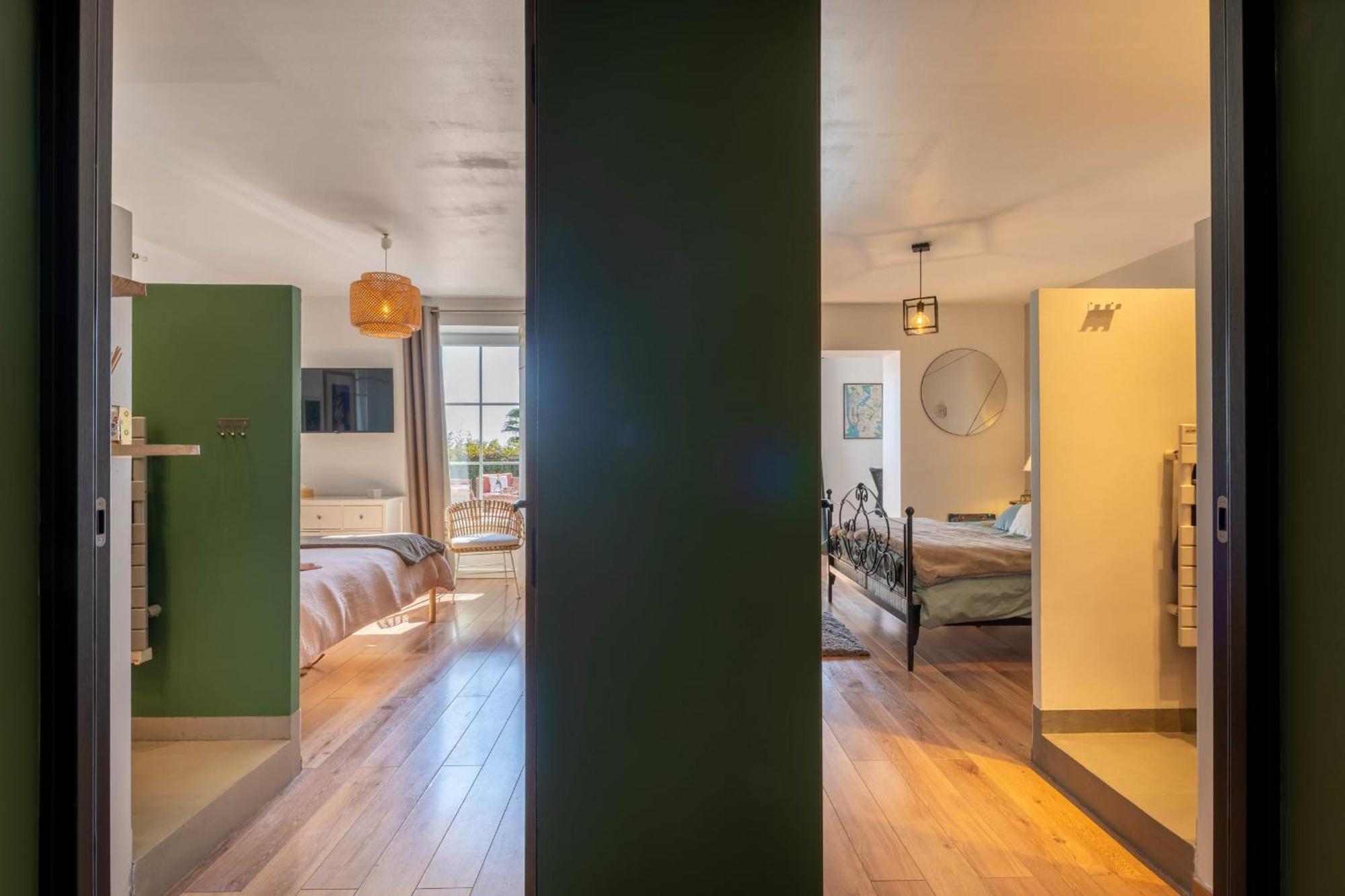 2 Private With Pool And Garden Sea View Feriehus